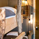 אכסניה The Keep Eco *
