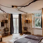 The Keep Eco Hostel *