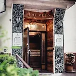 Хостел The Keep Eco *